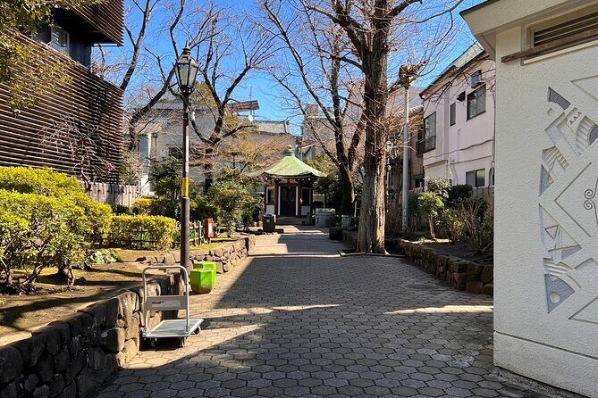 Tokyo Walking Tour of Historic Shopping Streets Yanaka - FAQ