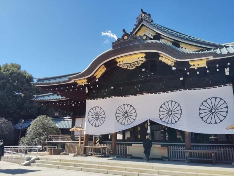 Tokyo: Yasukuni Shrine and Yushukan Museum Guided Tour - The Sum Up: Who Will Benefit Most?
