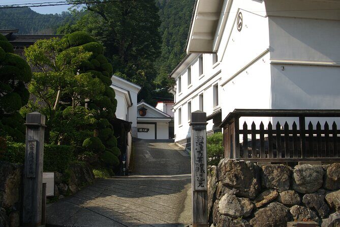 Tokyo's Oldest Sake Brewery and jump into historic town - Detailed Breakdown of the Experience
