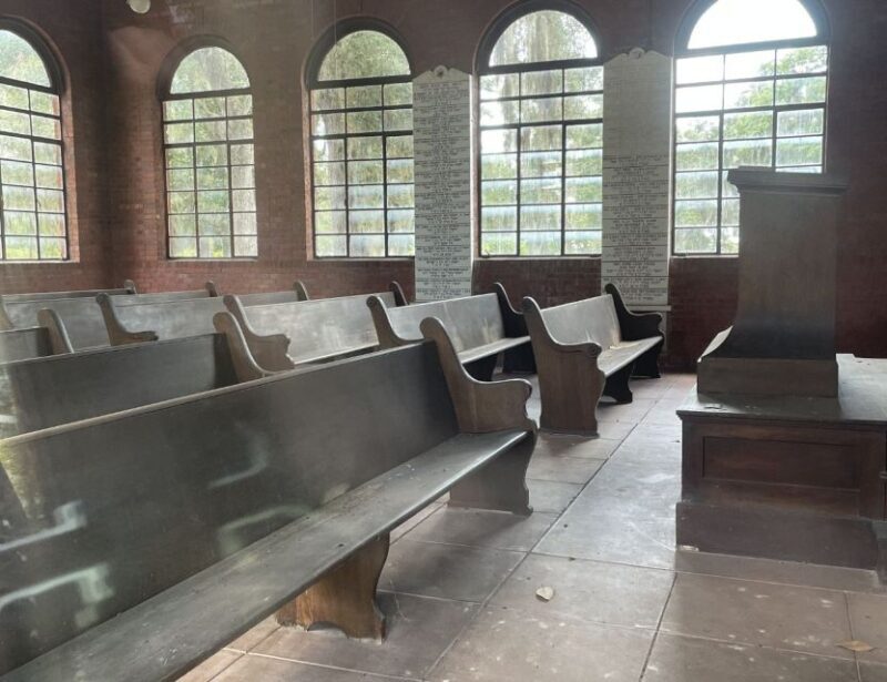 Tombs of Savannah: Bonaventure Cemetery Experience - Key Points