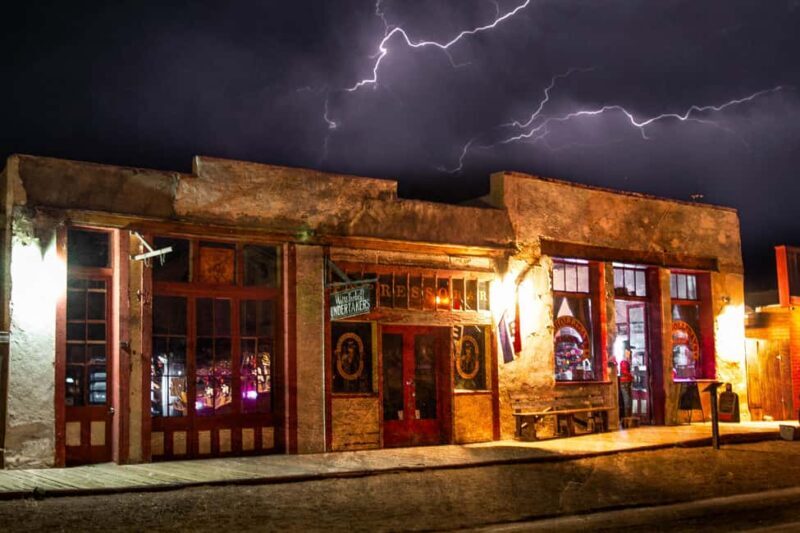 Tombstone Terrors Boos and Booze Haunted Pub Crawl - Authenticity and Authentic Experiences