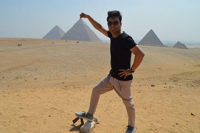 Top Attractions Tour in Giza Pyramids And Horse carriage With panoramic view - Visiting the Pyramids of Giza: The Heart of the Tour