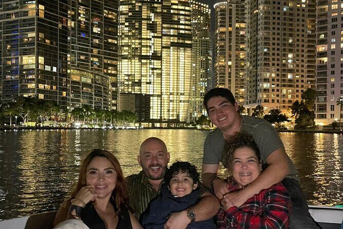 Top Rated: Best Private Boat Charter in Miami with guided captain - The Experience from the Traveler’s Perspective
