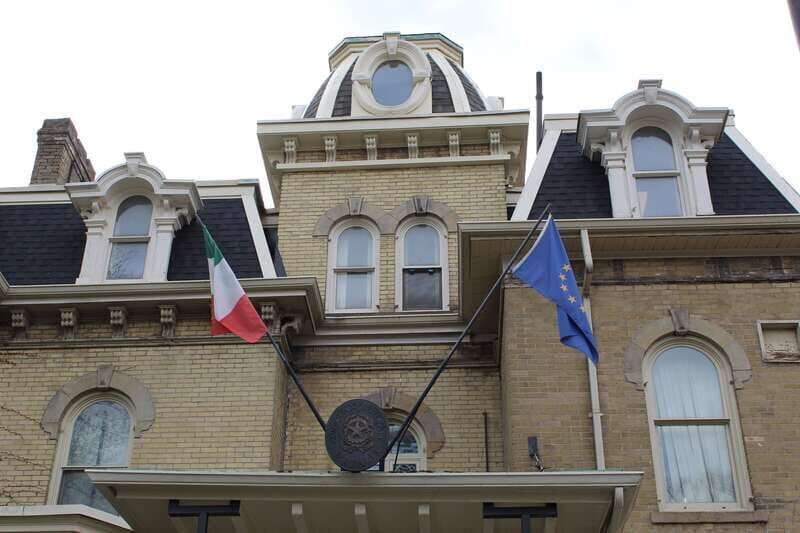 Toronto: 2-Hour Kensington Market Chinatown Walking Tour - An Introduction to the Neighborhoods