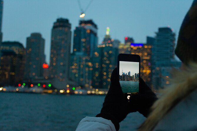Toronto: Best of Toronto and Waterfront Self-Guided Tours - Itinerary Breakdown: What Youll See and Experience