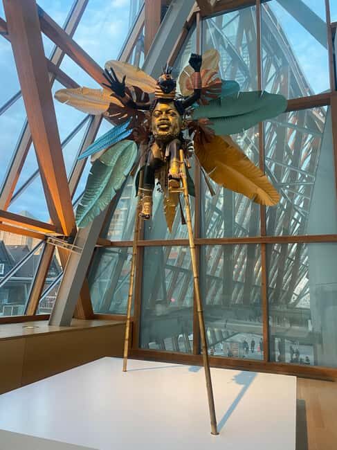 Toronto: Bus or Walking City Tour in English or French - An Introduction to Toronto in 2.5 Hours