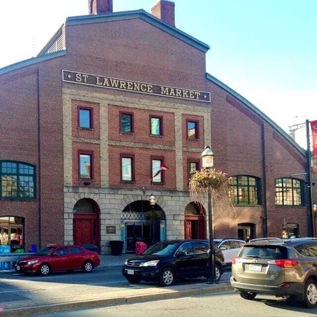 Toronto: City Walking Tour - FAQs