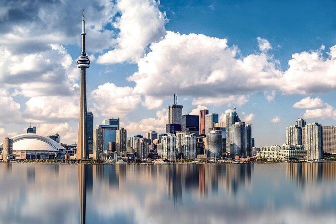 Toronto & Niagara Falls 2 Days Tour - The Experience on the Ground: What You Can Expect