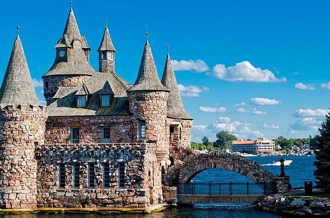 Toronto, Niagara Falls & Thousand Islands VIP 2Day Trip - The Sum Up
