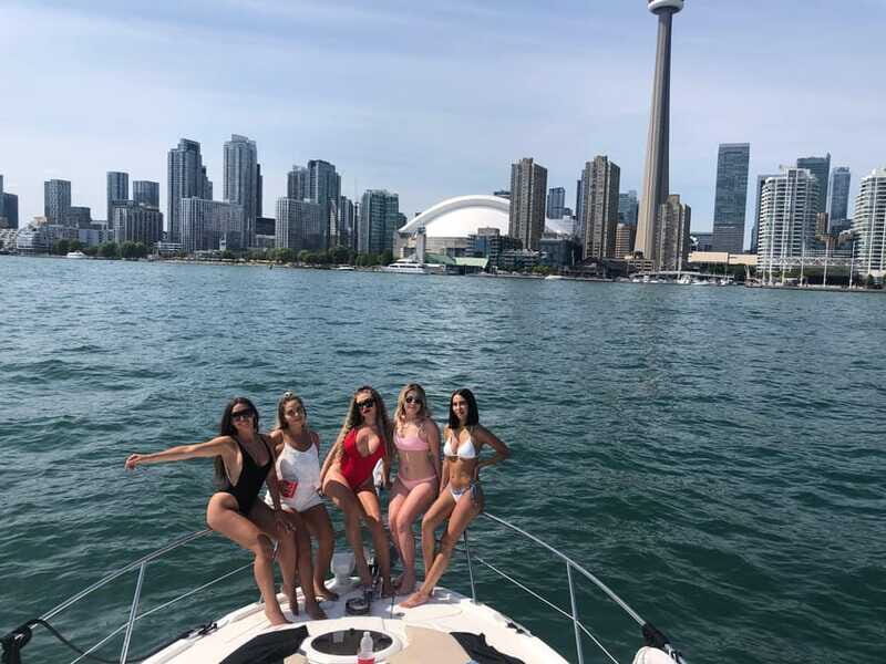 Toronto: Private Luxury Yacht Sightseeing Cruise & Prosecco - Who Is This Experience Best For?