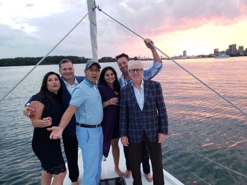 Toronto: Sailing Yacht Cruise of Toronto Harbor and Islands - Key Points
