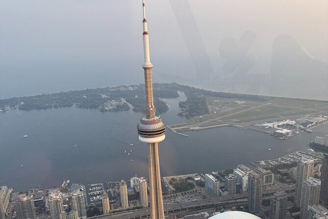 Toronto Skyline Helicopter Tour CN Tower Loop - What to Expect During the Flight