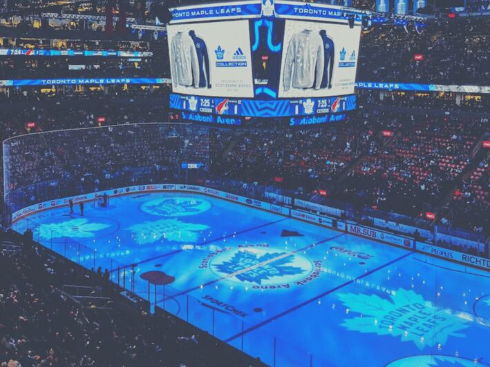 Toronto: Toronto Maple Leafs Game Ticket at Scotiabank Arena - An In-Depth Look at the Experience