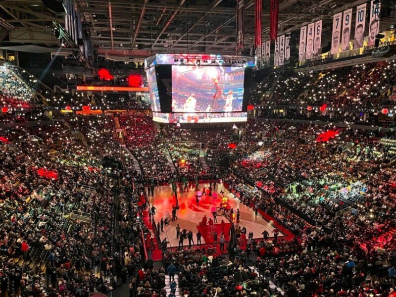 Toronto: Toronto Raptors NBA Game Ticket at Scotiabank Arena - Experiencing the Raptors: What to Expect