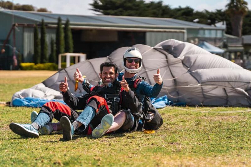 Torquay: Skydive over The Great Ocean Road - opt Melb pickup - A Detailed Look at the Skydiving Experience in Torquay