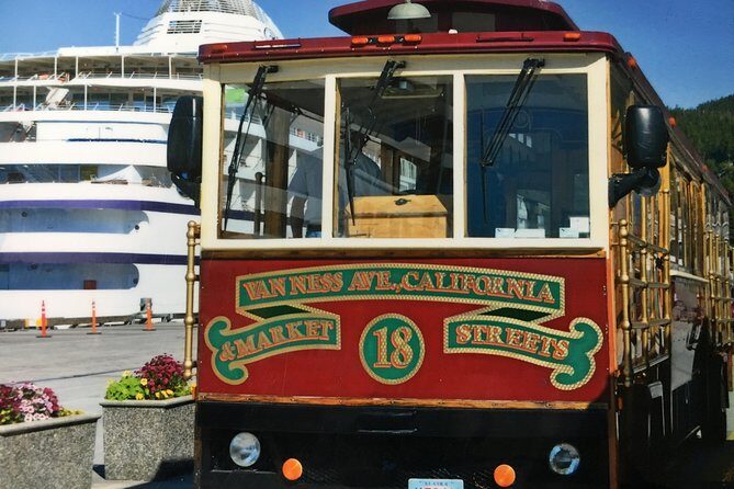 Totems, City & Wildlife by Cable Car Trolley - Cost and Value