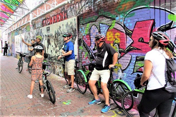 Tour de Cambridge Guided Bicycle Tour - An Engaging & Instructive Tour Experience
