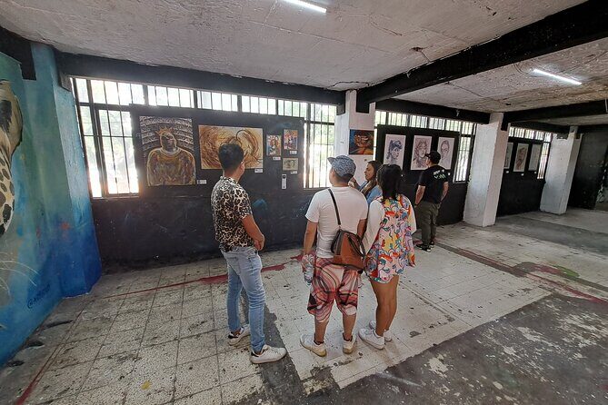Tour Evolution of Muralism paints your Grafiti - From Vandalism to Art: Mexico City’s Graffiti Scene