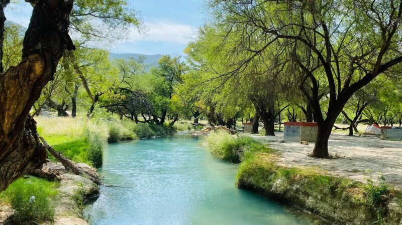 Tour "Grutas Bustamante" + Guía + Transfer + Tickets - Exploring the "Grutas Bustamante" + Guía + Transfer + Tickets Tour