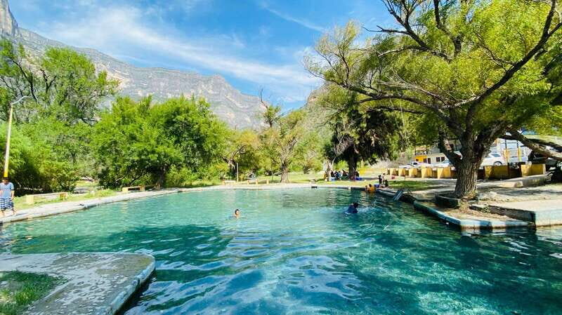 Tour "Grutas Bustamante" + Guía + Transfer + Tickets - What Makes This Tour Stand Out?