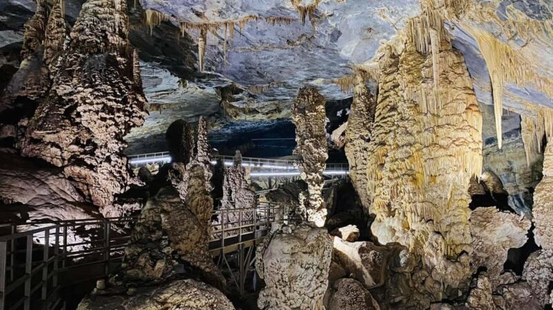 Tour "Grutas Bustamante" + Guía + Transfer + Tickets - FAQ