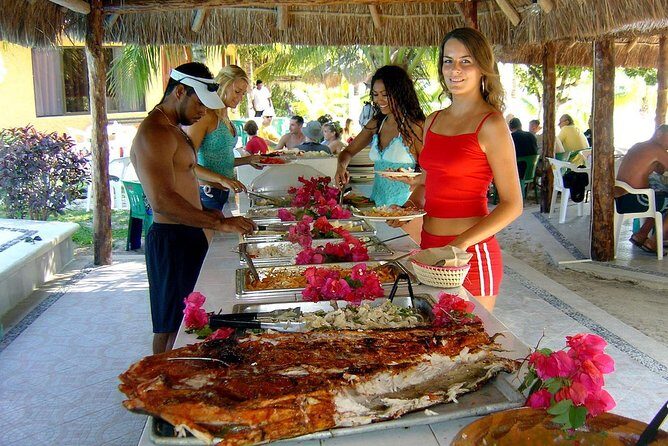 Tour in a Catamaran to Isla Mujeres with all included for the best price! - A Detailed Look at the Tour Experience