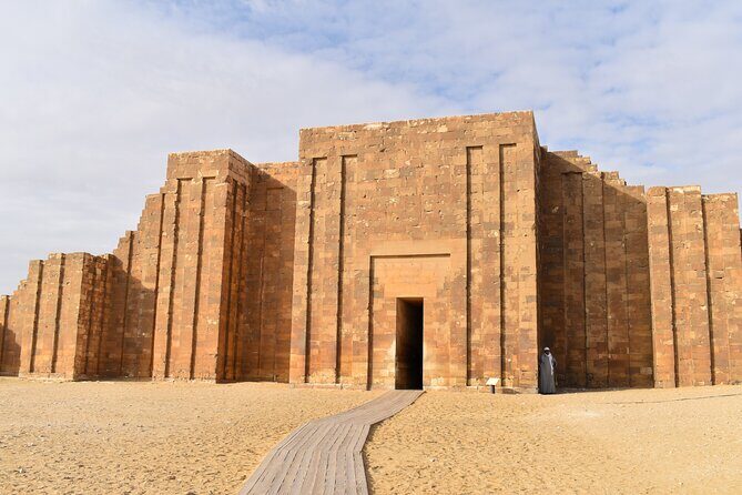 Tour in Giza Pyramids Sphinx Saqqara and Memphis - Frequently Asked Questions