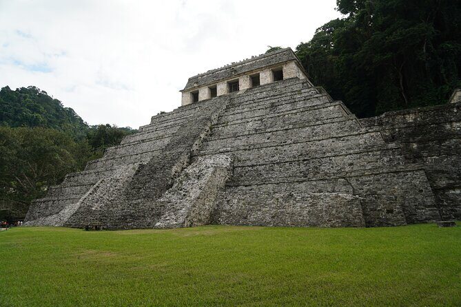 Tour in the Archaeological Zone of Palenque With Guide Included - Key Points