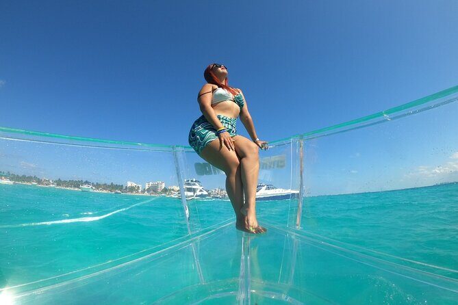 Tour Isla Mujeres excursion in Collective Transparent Boat - Who Should Consider This Tour?