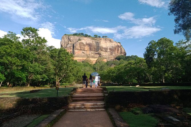 Tour Packages in Sri Lanka - Most Popular Round Tour - All in One Tour - Key Points
