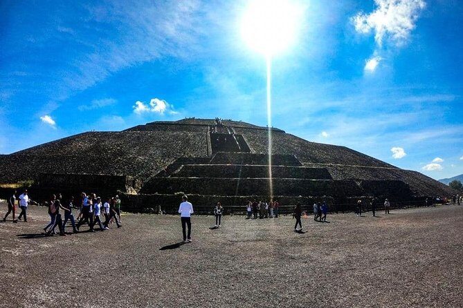 Tour Pyramids of Teotihuacan, Basilica and Tlatelolco from CDMX - An In-Depth Look at the Tour Experience