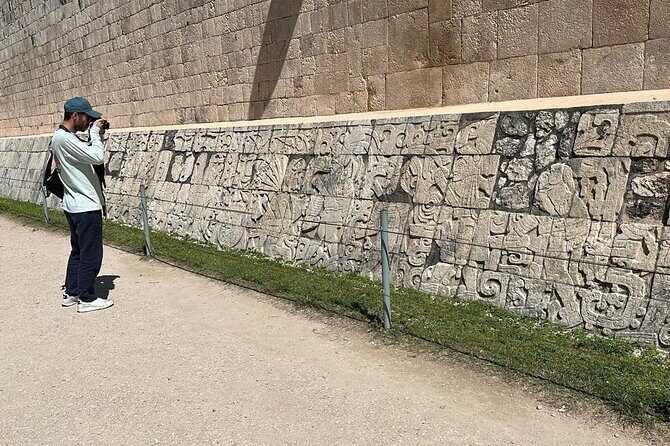 Tour to Chichen Itza-Tickets, food and cenote - The Chichen Itza Stop: A Walk Through the Past