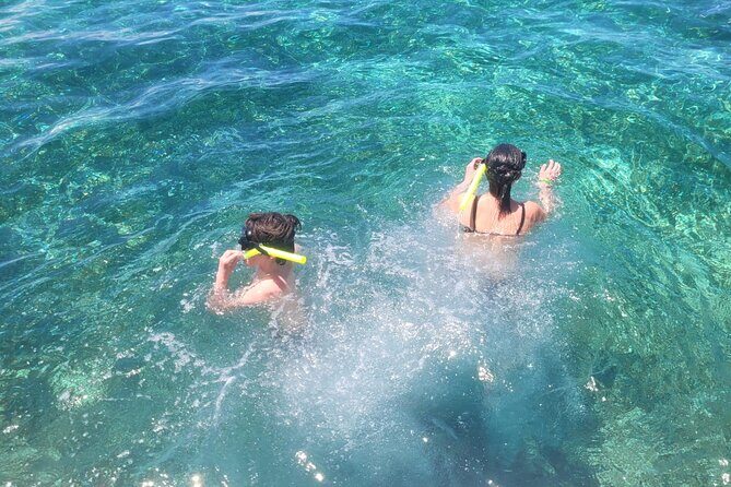 Tour to Cozumel by Catamaran with Snorkeling and Buffet Lunch - FAQ