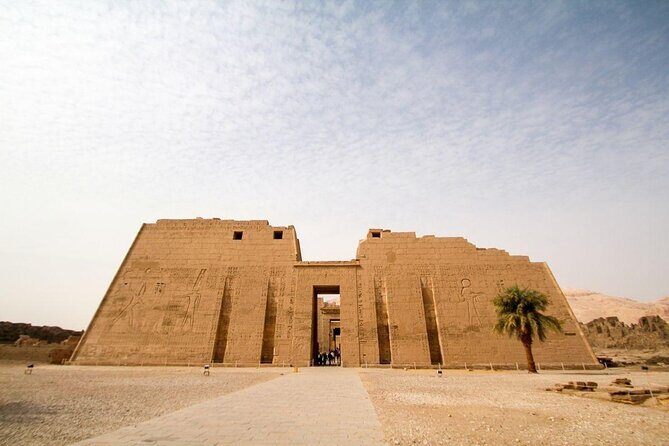 Tour to Dendera and Medinet Habu - Key Points