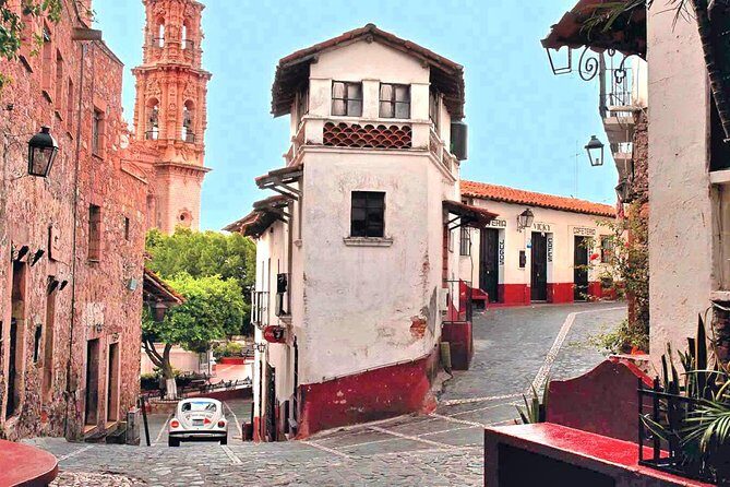 Tour to Taxco and Cuernavaca - A Practical Look at the Tour to Taxco and Cuernavaca