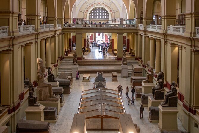 Tour to the Giza pyramids & Egyptian Museum - An In-Depth Look at the Tour Experience