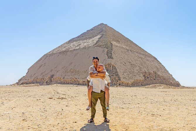 Tour to the Pyramids with Professional Photographer from Hurghada - Frequently Asked Questions