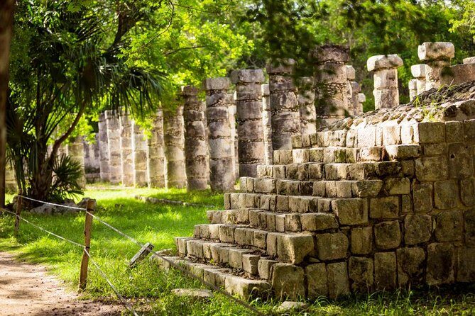 Tour VIP to Chichén Itzá, Valladolid and a Real Mayan Cenote from Cancun - Key Points