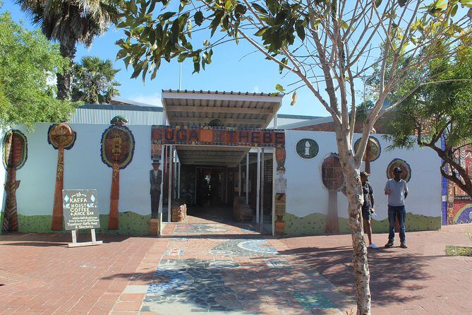 Township - Langa - Apartheid Museum Plus Arts and Culture Tour - Exploring the Art and Craft Market
