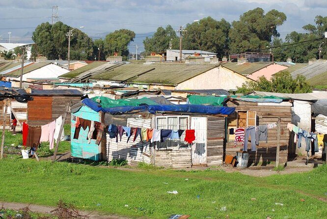 Township - Langa - Apartheid Museum Plus Arts and Culture Tour - Transportation in Langa: Taxi Rank Visit