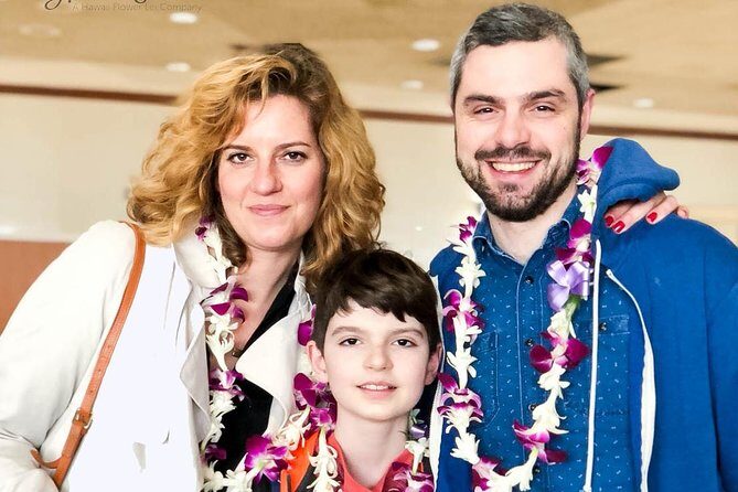 Traditional Airport Lei Greeting on Kahului Maui - What to Expect from the Lei Greeting Experience