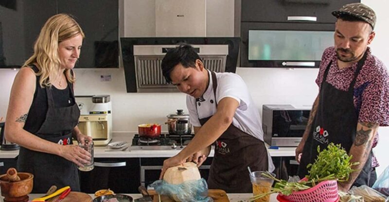 Traditional Cooking Class and Local Market tour - The Market Experience in Detail