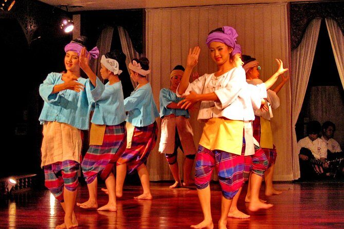 Traditional Khum Khantoke Dinner & Dance Show at Chiang Mai with Return Transfer - Authenticity, Highlights, & Limitations