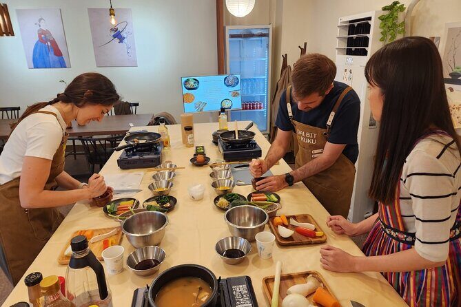 Traditional Korean 6-Dish Cooking Class + Hidden Alley Tour Seoul - Who Would Love This?