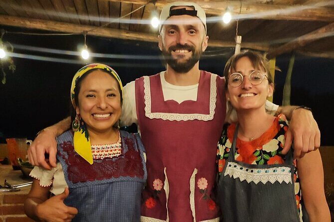Traditional Oaxaqueña Cooking with Grandma's Recipes - Who Will Love This Experience?