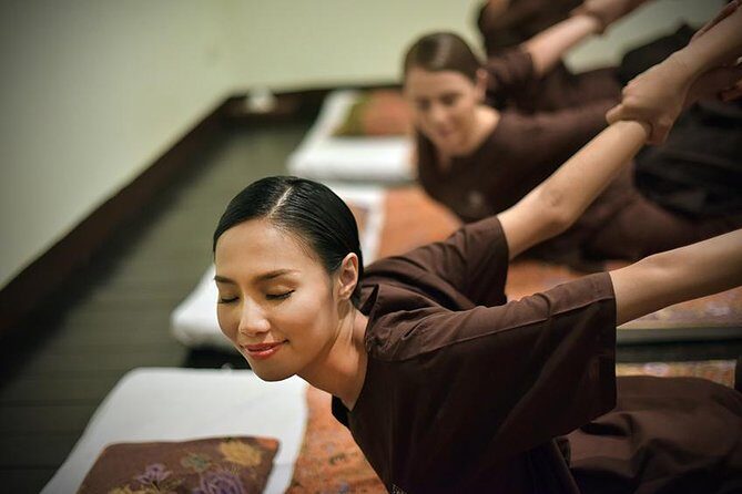 Traditional Thai Massage at award winning Fah Lanna Spa - Old City branch - Key Points