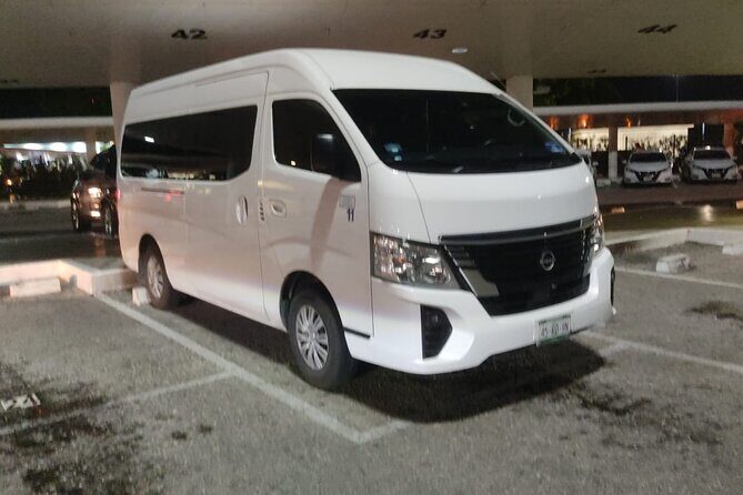 Transfer Airport to Hotel Nickelodeon from 1 to 8 persons - The Journey: Duration and Efficiency