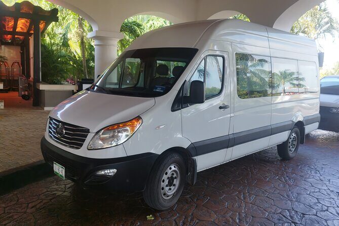 Transfer from Cancun Airport to Playa del Carmen - Who Will Love This Service?