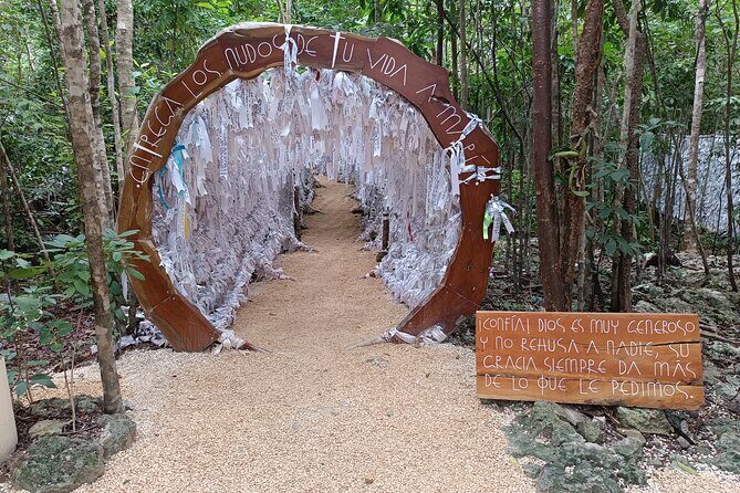 Transportation to the Shrine of Mary Undoer of Knots in Cancun - FAQ