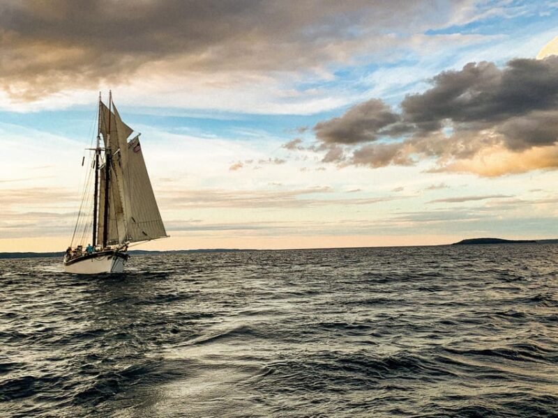Traverse City: Fall Evening Sail on Tall Ship Manitou - The Itinerary in Detail
